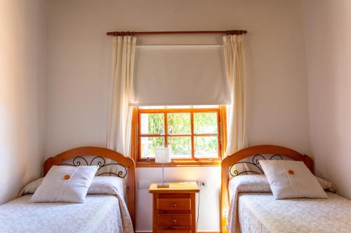 One bedroom villa with sea view private pool and furnished garden at Tijarafe, Tenerife
