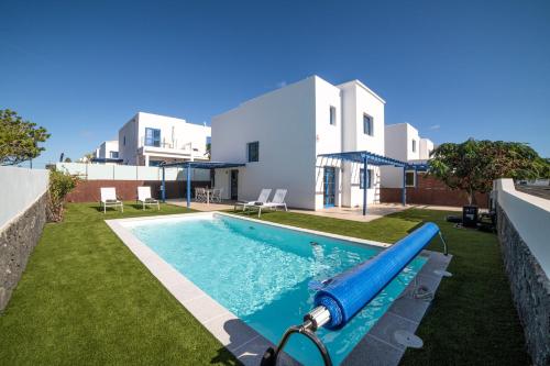 Beautiful Detached Lanzarote Villa 3 Bedrooms Villa Galway Bay Stunning Views Close to Amenities Playa Blanca