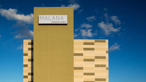 Malana Hotels & Suites in Cotulla, USA