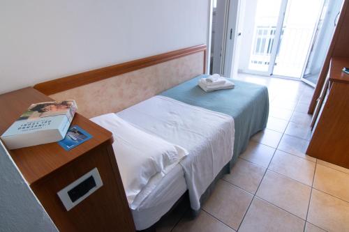 HOTEL ADRIA BEACH - image 4