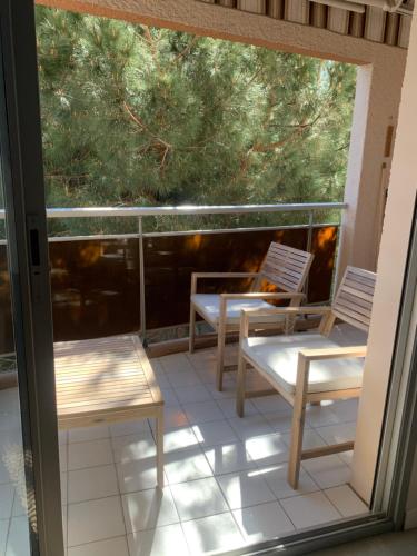 Fréjus plage: appartement cosy à 300m de la mer (Frejus plage: appartement cosy a 300m de la mer) in Frejus Plage
