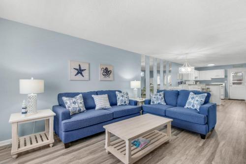 Venus by the Sea #203 by RealJoy Vacations - image 12