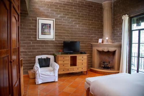 422292719 Nirvana Restaurant & Retreat