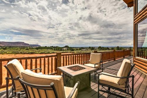 Kanab Cabin with Hot Tub Fire Pit and Panoramic Views! - image 2