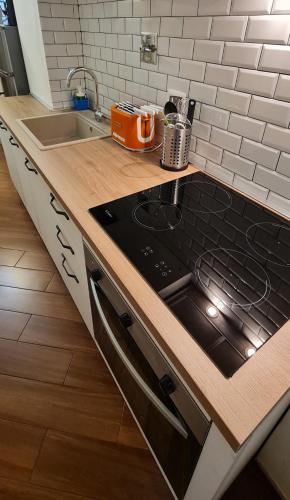 Maison Orange - image 3