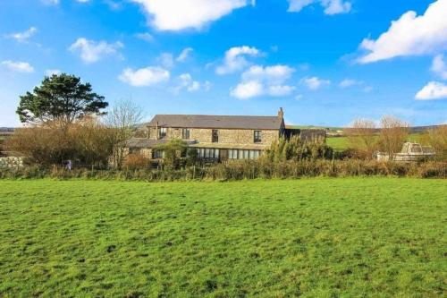 Granite Country Cottage west of Penzance in แซนครีด