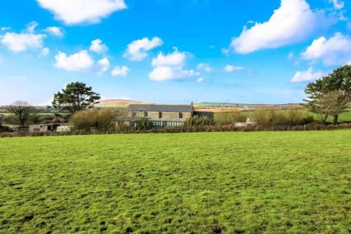 Granite Country Cottage west of Penzance in แซนครีด