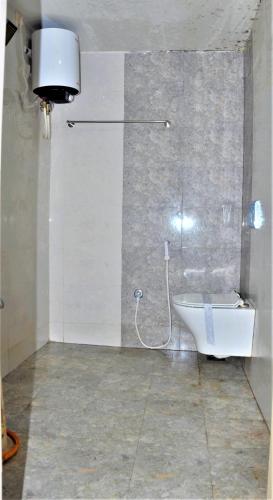 Deluxe Double Room with Balcony image 2