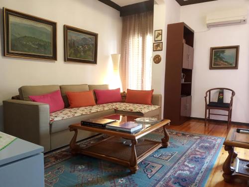 Cosy Penthouse -up to 6 guests- in the City Centre! - Thessaloniki