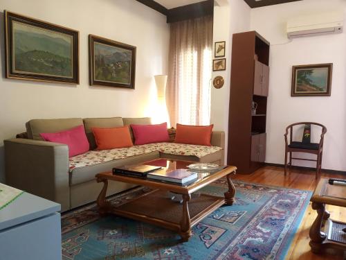 Cosy Penthouse -up to 6 guests- in the City Centre! Thessaloniki