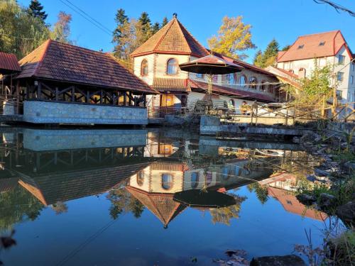 Ворота Карпат - Hotel - Delyatyn