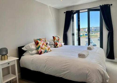 Beachfront Bliss Margate With Sea Views Sleeps 5