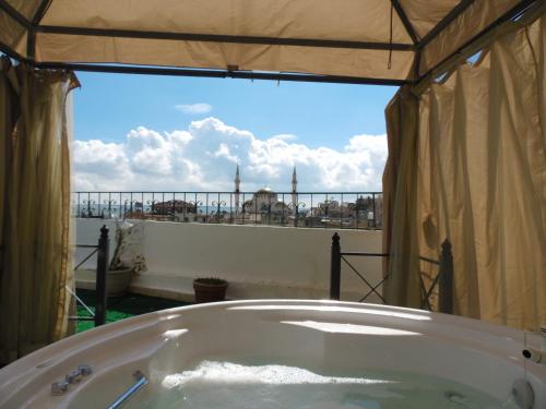 Varanda/terraço, Moab Land Hotel in Madaba