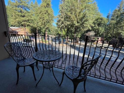 Balcony/terrace, The Historic Brookdale Lodge, Santa Cruz Mountains in Brookdale (CA)
