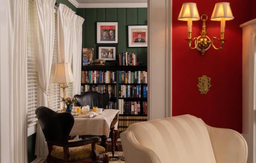 A Williamsburg White House Inn - 레크레이션 시설
