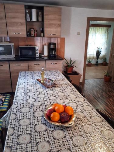 Konyha, Casa Rozalia in Retezat