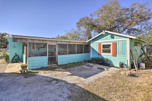 Pet-Friendly Cocoa Home with Covered Porch!