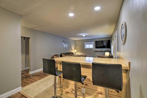 Mullens Cabin with Gas Grill and Mountain Views! in Mullens, USA