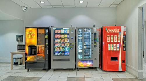 Motel 6-Los Angeles CA - Los Angeles - LAX - main image