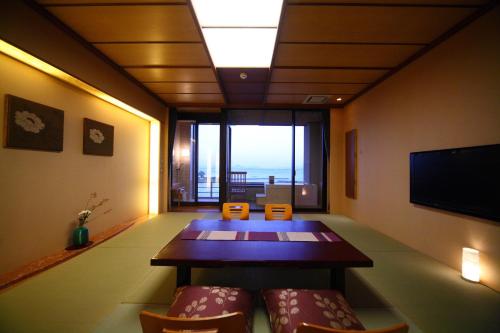 Biwako Ryokusuitei Room Type - Japanese-Style Superior Room