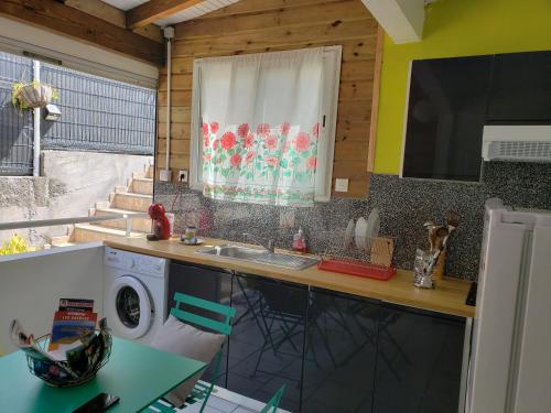 Kitchen, ptit coin hibiscus2 in Pointe-Noire