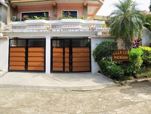 Deluxe Villa Leah Natural Hotspring Resort photo