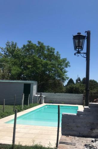 Úszómedence, Casa rural familiar con pileta elrejunte in Capitan Sarmiento