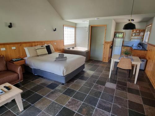 D'Altons Studios, Halls Gap (foto 8)