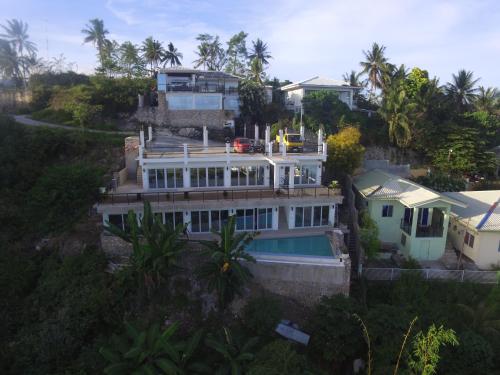 Näkymä ulkoa, Seaview Mansion Dalaguete Apartelle in Dalaguete