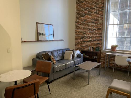 B&B Milwaukee - Flexhome Brewery District 1BR Apt EL13 - READ INFO - Bed and Breakfast Milwaukee