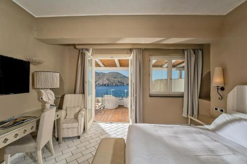 422415200 Therasia Resort Sea and SPA - The Leading Hotels of the World