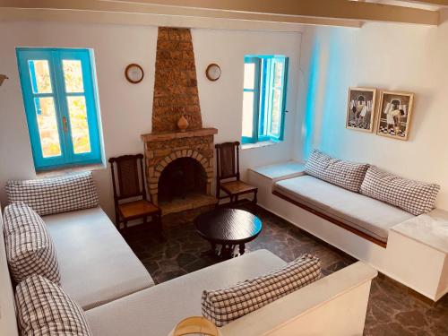 Peloponnese Hideout - stone villa