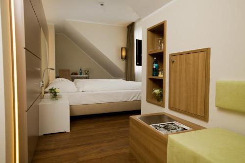 1 twin bed