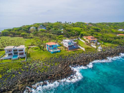 Oceanfront Coral View Home