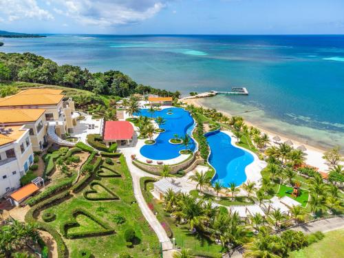 Pristine Bay Beach Home 104 in Pristine Bay
