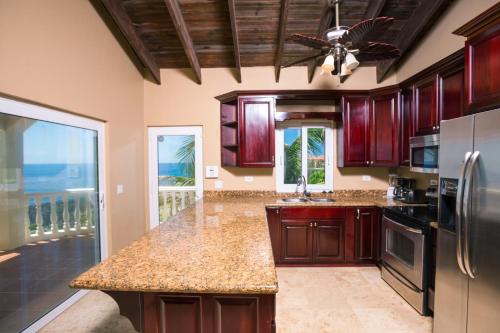 Oceanfront Coral View Home