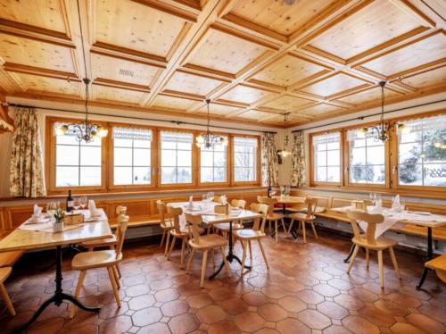 Hotel und Restaurant Chaseren in St. Peterzell