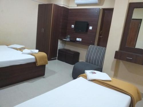 PLAZA GUEST HOUSE – Chennai, IL