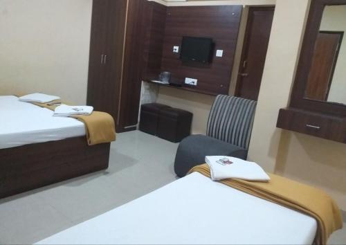 PLAZA GUEST HOUSE – Chennai, IL