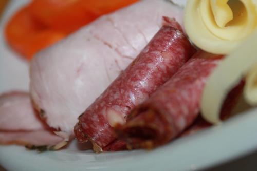 طعام و مشروبات, Vallarnas Bed & Breakfast in فالكنبيرج