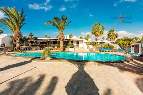 Casa Patty, piscinas climatizadas, primera linea