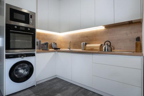 Apartmán LM - moderný a veľký 90m2 - v centre mesta obrázok