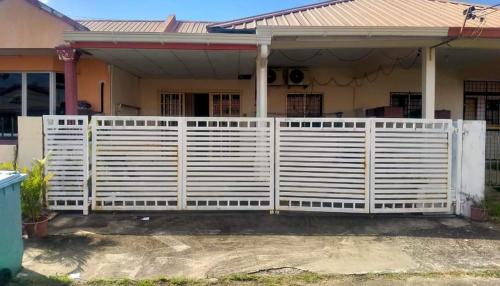 . Beaufort Paguyut Homestay