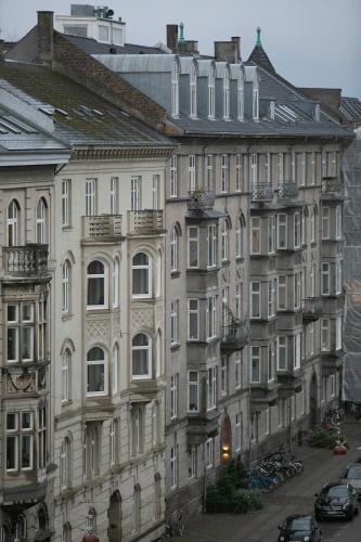 Unique 5 Bedroom Flat w Exposed Beams in Copenhagen Unique 5 Bedroom Flat w Exposed Beams in Copenhagen