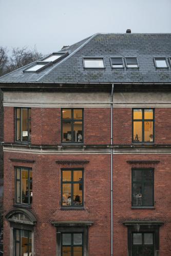 Unique 5 Bedroom Flat w Exposed Beams in Copenhagen Unique 5 Bedroom Flat w Exposed Beams in Copenhagen