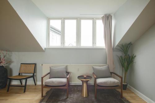 Unique 5 Bedroom Flat w Exposed Beams in Copenhagen Unique 5 Bedroom Flat w Exposed Beams in Copenhagen