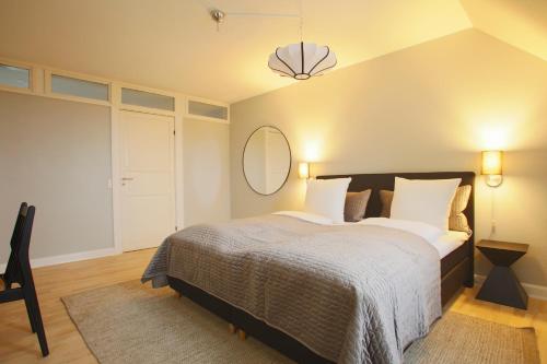 Unique 5 Bedroom Flat w Exposed Beams in Copenhagen Unique 5 Bedroom Flat w Exposed Beams in Copenhagen