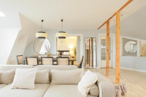 Unique 5 Bedroom Flat w Exposed Beams in Copenhagen Unique 5 Bedroom Flat w Exposed Beams in Copenhagen