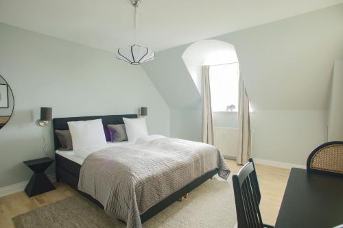 Unique 5 Bedroom Flat w Exposed Beams in Copenhagen Unique 5 Bedroom Flat w Exposed Beams in Copenhagen