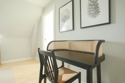 Unique 5 Bedroom Flat w Exposed Beams in Copenhagen Unique 5 Bedroom Flat w Exposed Beams in Copenhagen